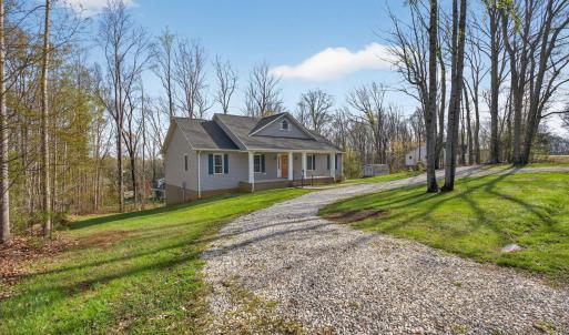 Photo #34 of 1722 Country Club Road, Appomattox, VA 0.9 acres