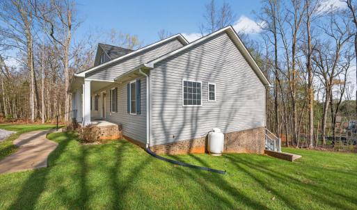 Photo #36 of 1722 Country Club Road, Appomattox, VA 0.9 acres