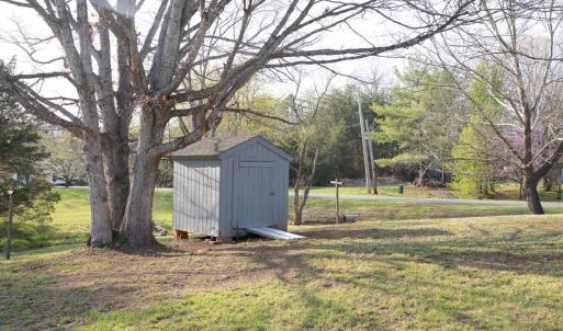 Photo #6 of 405 Spring Mill Road, Concord, VA 0.4 acres