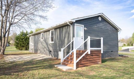 Photo #4 of 405 Spring Mill Road, Concord, VA 0.4 acres