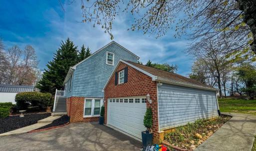 Photo #4 of 1002 Oxford Point Road, Lynchburg, VA 0.5 acres