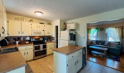 Photo #17 of 1002 Oxford Point Road, Lynchburg, VA 0.5 acres