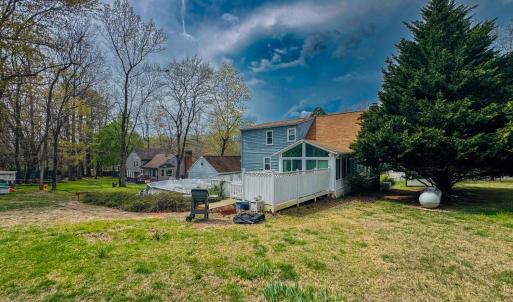 Photo #5 of 1002 Oxford Point Road, Lynchburg, VA 0.5 acres