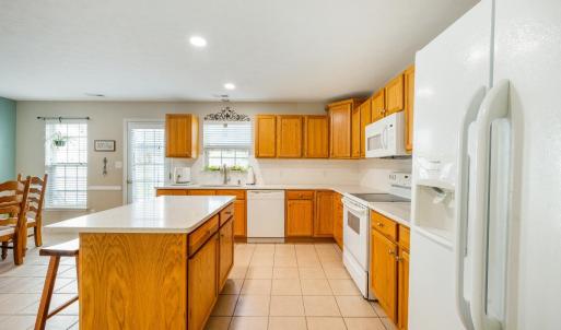 Photo #11 of 1011 Middle View Drive, Forest, VA 0.1 acres