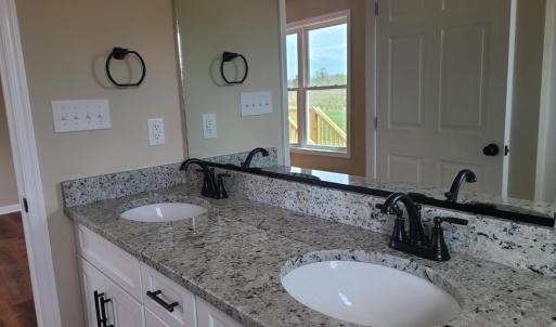 Photo #11 of 1871 Horseshoe Road, Appomattox, VA 1.4 acres