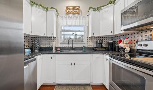 Photo #16 of 208 Stratford Place, Madison Heights, VA 0.4 acres