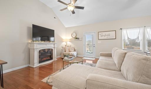 Photo #11 of 208 Stratford Place, Madison Heights, VA 0.4 acres