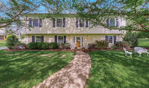 Photo #2 of 3640 Willow Lawn Drive, Lynchburg, VA 0.3 acres