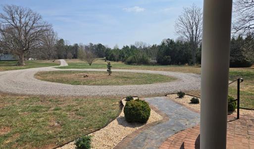 Photo #4 of 375 Schoolhouse Road, Farmville, VA 3.0 acres