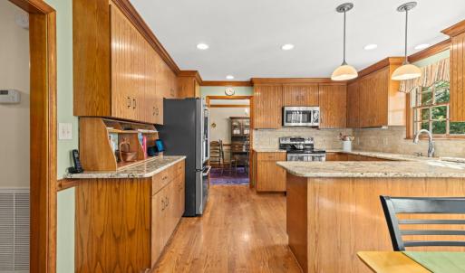 Photo #16 of 1933 Royal Oak Drive, Lynchburg, VA 1.3 acres