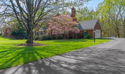 Photo #5 of 1933 Royal Oak Drive, Lynchburg, VA 1.3 acres