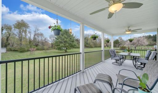 Covered deck in the addition