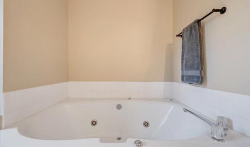 Relax in this jetted tub