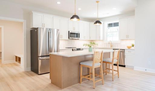 Photo #5 of 1121 Live Oak Court, Forest, VA 0.5 acres