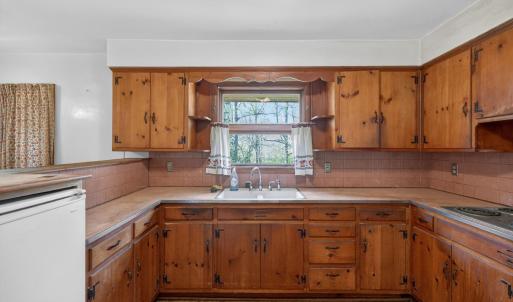 Photo #8 of 2134 Woodcrest Drive, Lynchburg, VA 0.9 acres