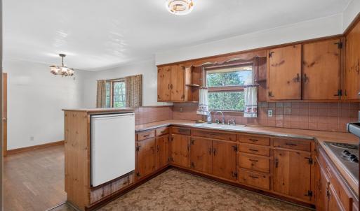 Photo #7 of 2134 Woodcrest Drive, Lynchburg, VA 0.9 acres