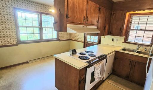 Photo #15 of 5909 Rhonda Road, Lynchburg, VA 0.6 acres