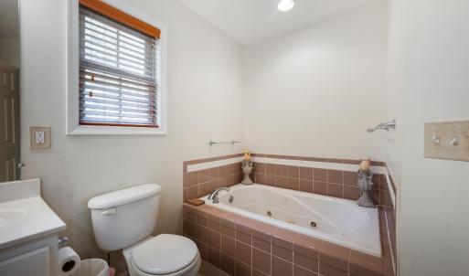 Photo #25 of 1262 Silver Creek Drive, Lynchburg, VA 1.8 acres