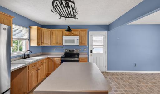 Photo #11 of 6308 Pawnee Drive, Lynchburg, VA 0.4 acres