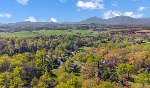 Photo #4 of 941 Lake Drive, Bedford, VA 0.6 acres