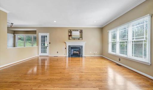 Photo #12 of 7706 Hollins Court Circle, Roanoke, VA 0.4 acres