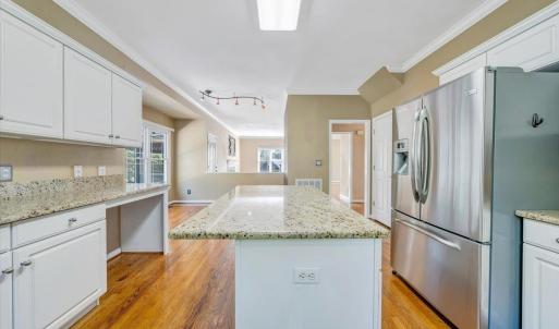 Photo #22 of 7706 Hollins Court Circle, Roanoke, VA 0.4 acres