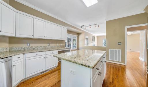 Photo #25 of 7706 Hollins Court Circle, Roanoke, VA 0.4 acres