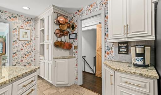 Photo #9 of 4717 locksview Road, Lynchburg, VA 0.7 acres