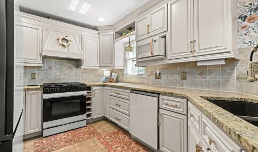 Photo #7 of 4717 locksview Road, Lynchburg, VA 0.7 acres