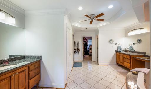 Primary bathroom ensuit with jacuzzi tub, and fireplace!