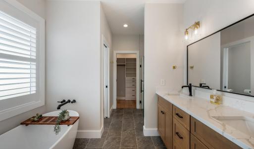 Photo #18 of 719 Elmwood Ave, Lynchburg, VA 0.4 acres