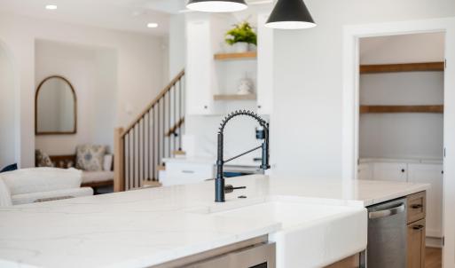 Photo #16 of 719 Elmwood Ave, Lynchburg, VA 0.4 acres