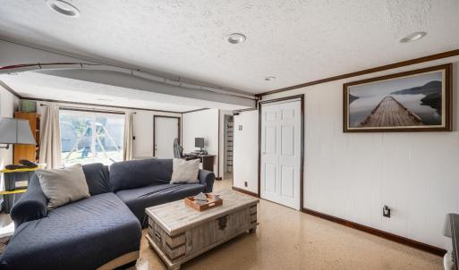 Photo #31 of 220 Maple Hills Drive, Lynchburg, VA 0.4 acres