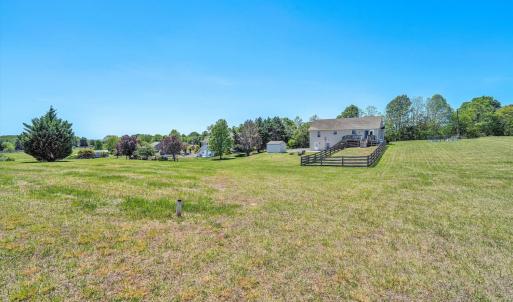 Photo #39 of 2210 Isle of Pines Drive, Moneta, VA 1.0 acres