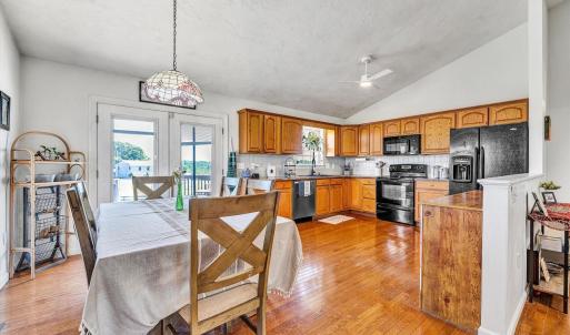 Photo #13 of 2210 Isle of Pines Drive, Moneta, VA 1.0 acres