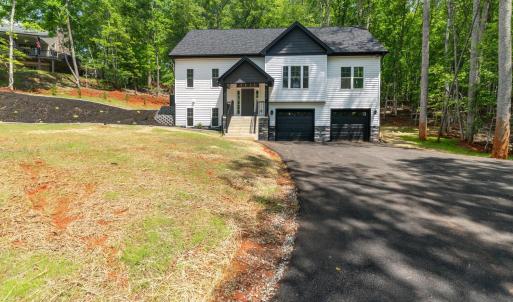Photo #39 of 5610 Old Cifax Road, Goode, VA 0.7 acres