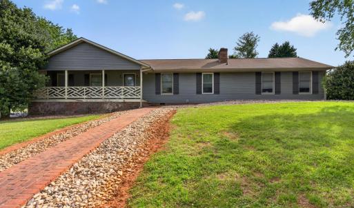 Photo #2 of 414 Holly Hills Drive, Altavista, VA 0.7 acres