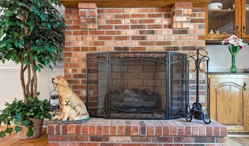 Photo #14 of 414 Holly Hills Drive, Altavista, VA 0.7 acres