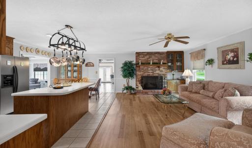 Photo #5 of 414 Holly Hills Drive, Altavista, VA 0.7 acres