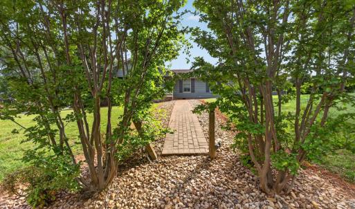 Photo #47 of 414 Holly Hills Drive, Altavista, VA 0.7 acres