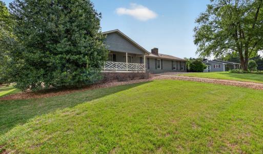 Photo #46 of 414 Holly Hills Drive, Altavista, VA 0.7 acres