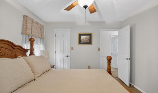 Photo #22 of 414 Holly Hills Drive, Altavista, VA 0.7 acres
