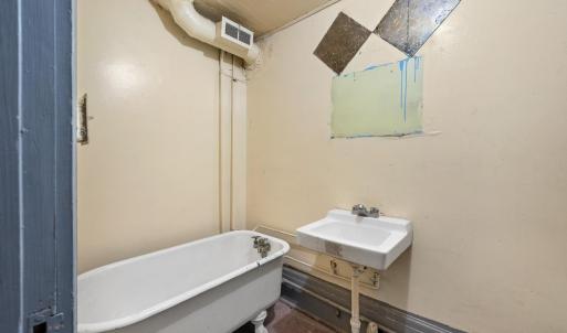 Photo #51 of 824 Floyd Street, Lynchburg, VA 0.2 acres