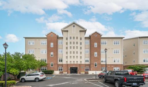 Photo #17 of 1273 Graves Harbor Trail, Huddleston, VA