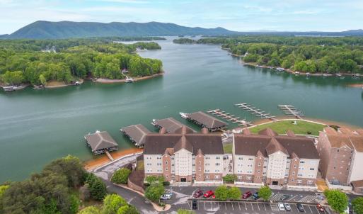 Photo #30 of 1273 Graves Harbor Trail, Huddleston, VA