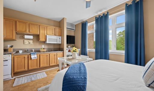 Photo #13 of 1273 Graves Harbor Trail, Huddleston, VA