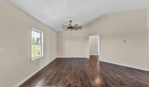 Photo #11 of 1147 Hickory Cove Lane, Moneta, VA 1.4 acres