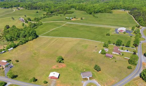 Photo #4 of 1147 Hickory Cove Lane, Moneta, VA 1.4 acres