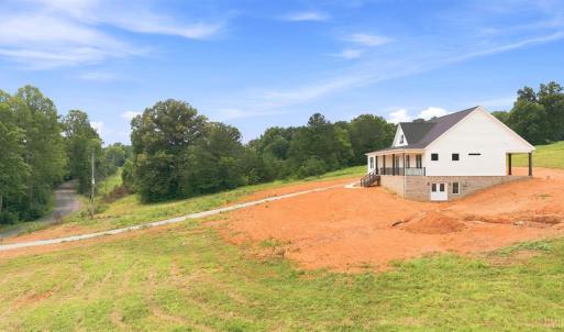 Photo #56 of 9009 Stonewall Road, Appomattox, VA 2.2 acres