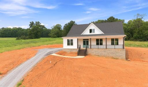 Photo #44 of 9009 Stonewall Road, Appomattox, VA 2.2 acres